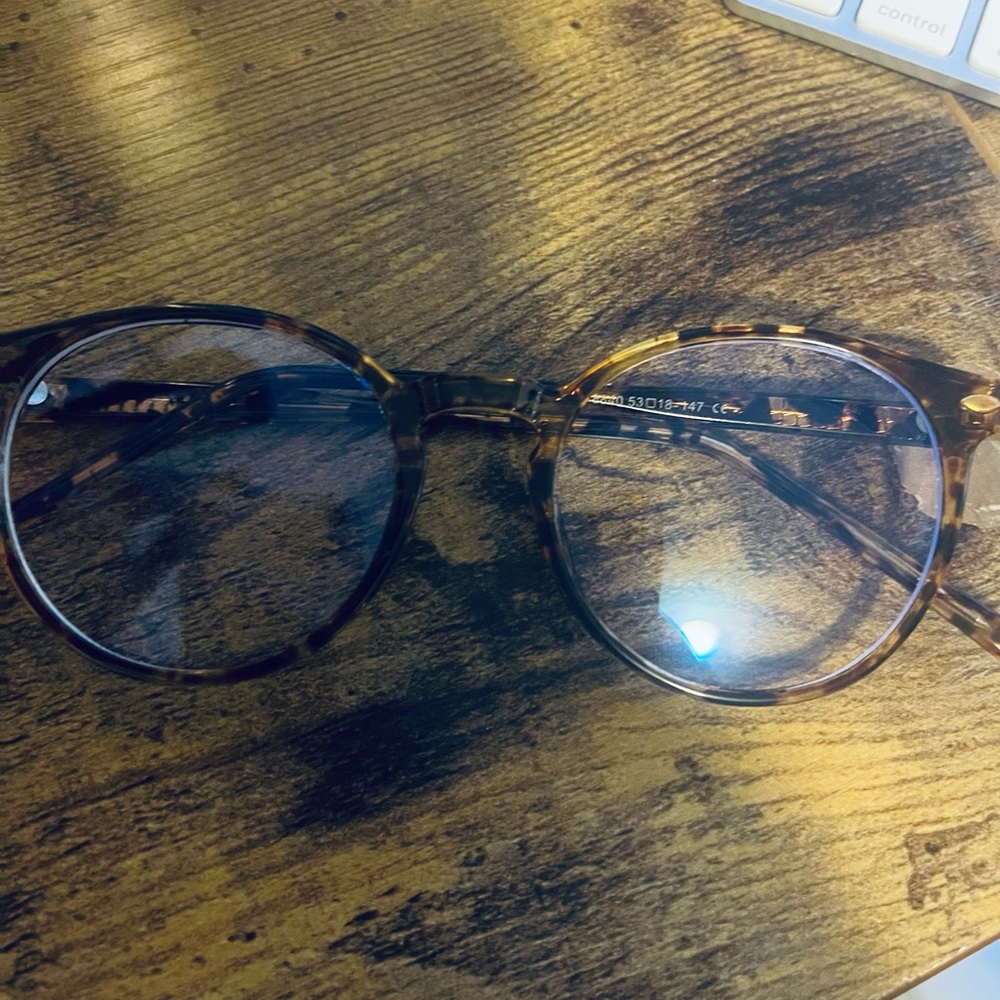 Francesca’s | Costume Turtle Shell Glasses | Unisex